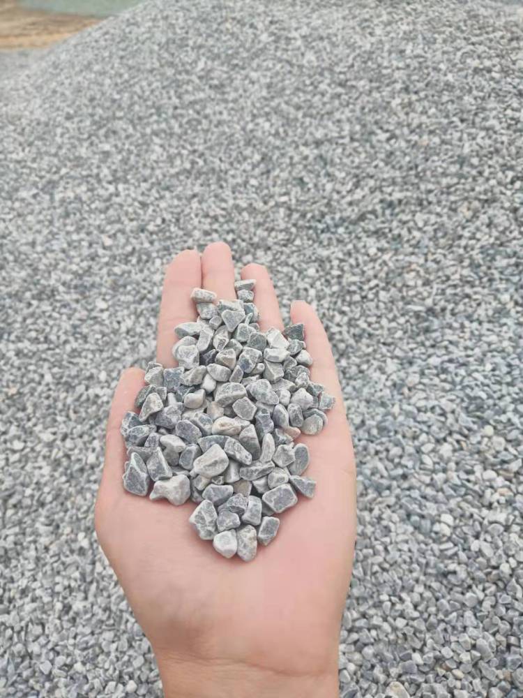 沧州灰色卵石多少钱 永顺米石价格